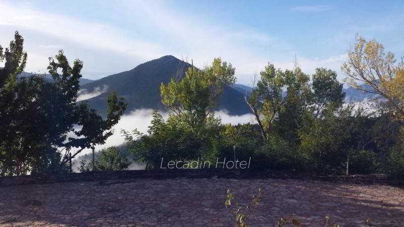 קרפניסיון Hotel Lecadin מראה חיצוני תמונה