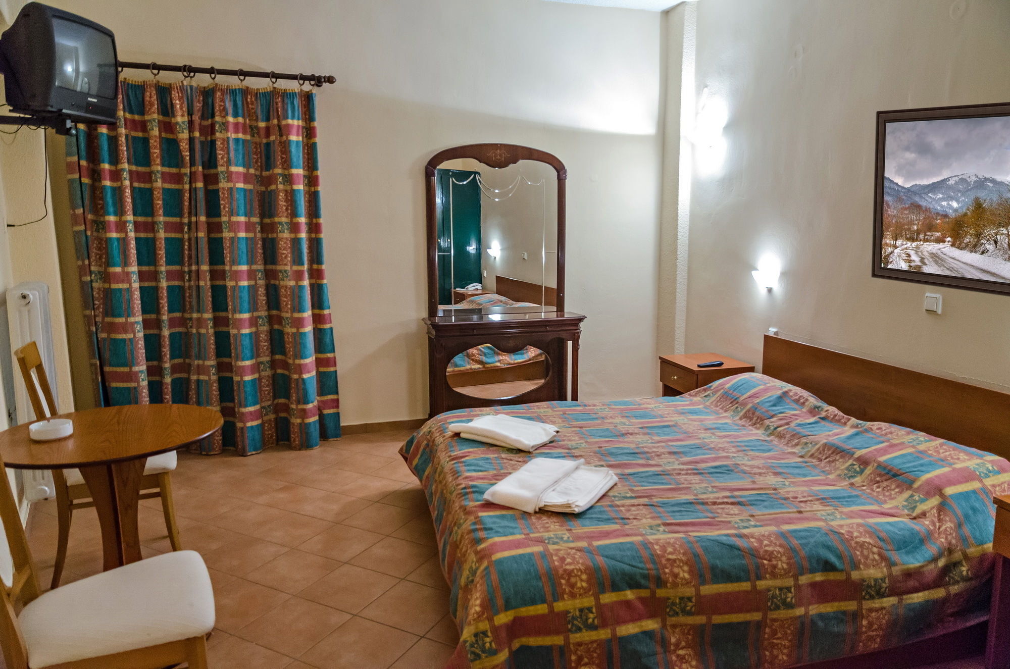 קרפניסיון Hotel Lecadin מראה חיצוני תמונה